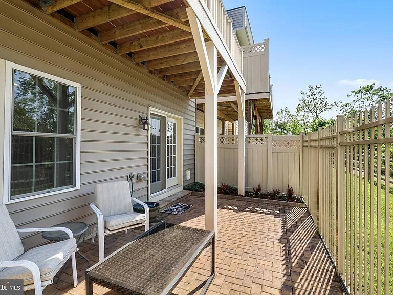 5241 Stream Bank Ln — Photo 8