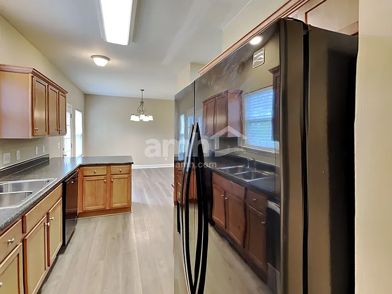 1702 Arrow Head Dr — Photo 4
