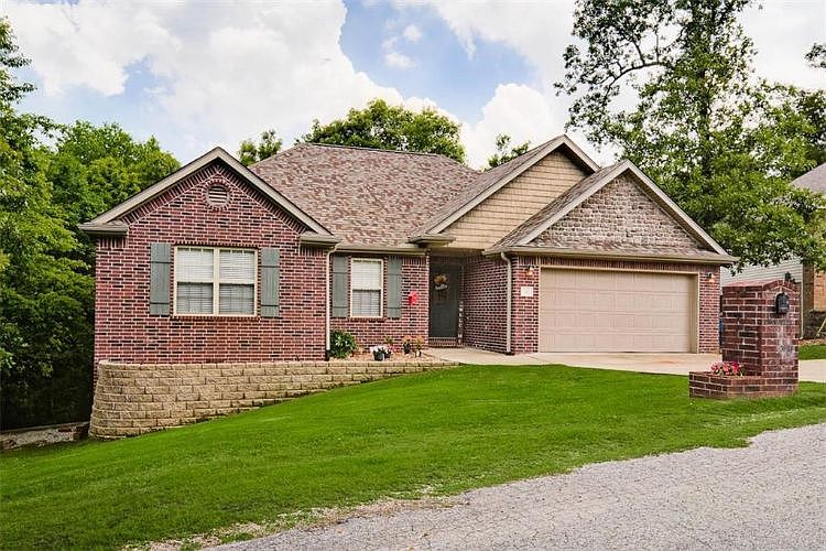 1st image of 57 Harrington Dr