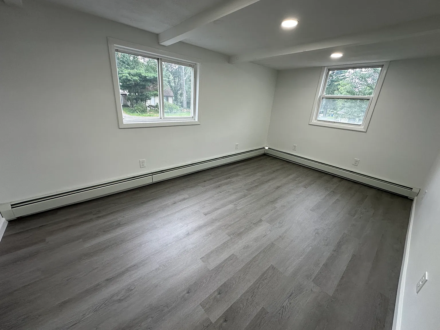4 bed, 2248 sqft, $3,000 — Photo 4