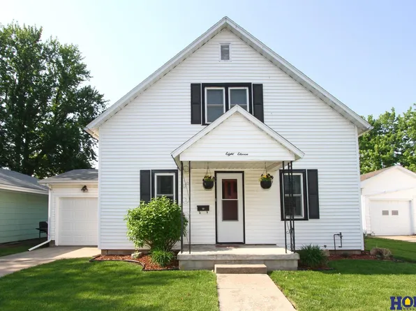 811 3rd St, Milford, NE 68405