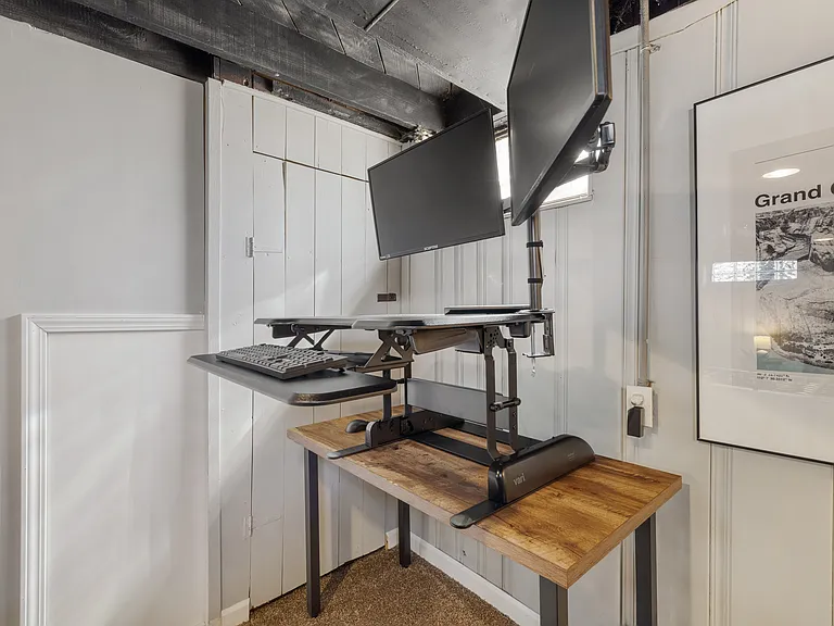 2399 Bacon Ave — Photo 43