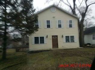 7706 Pheasant Rd, Wonder Lake, IL 60097