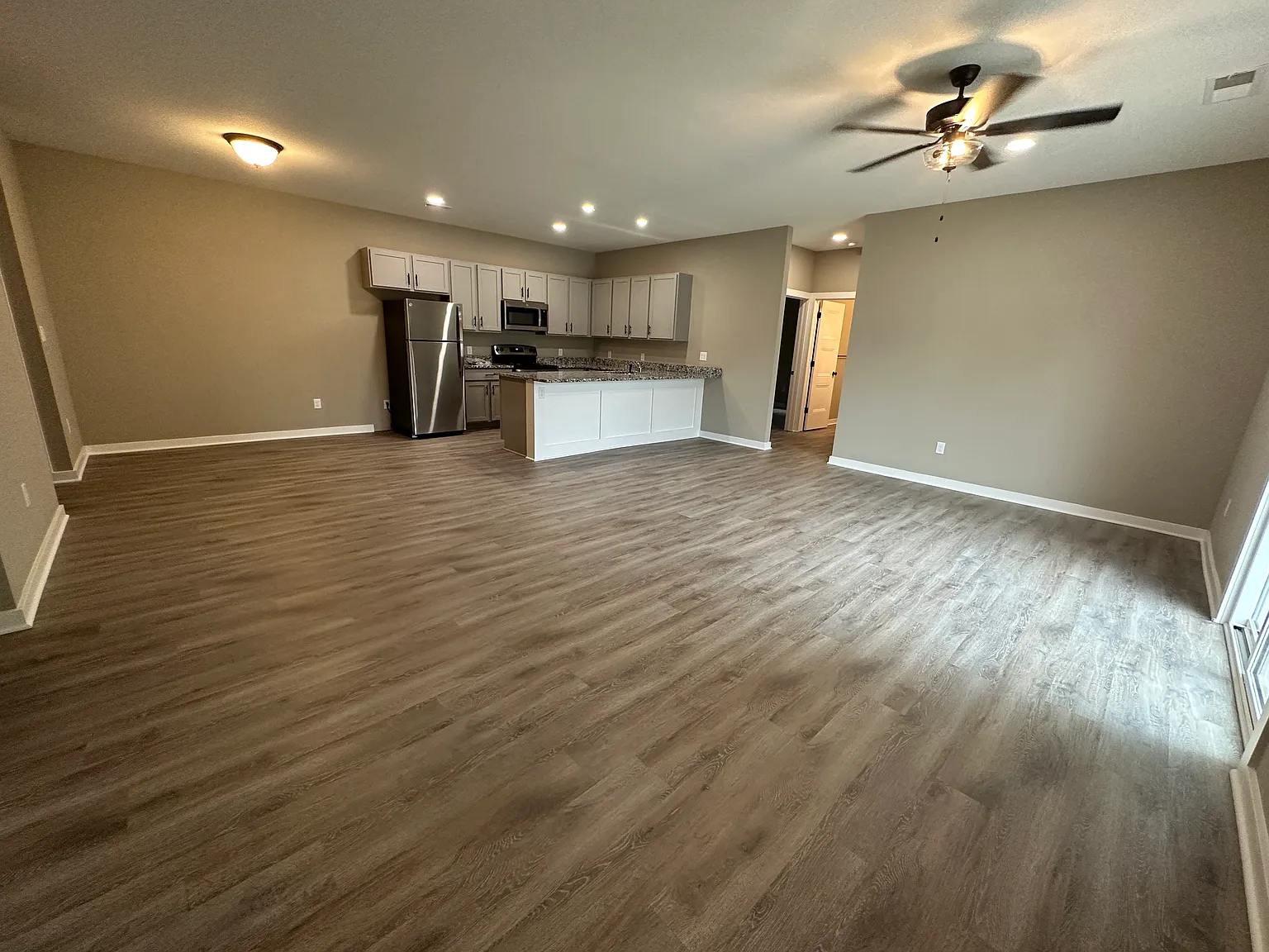 630 Main St — Photo 3