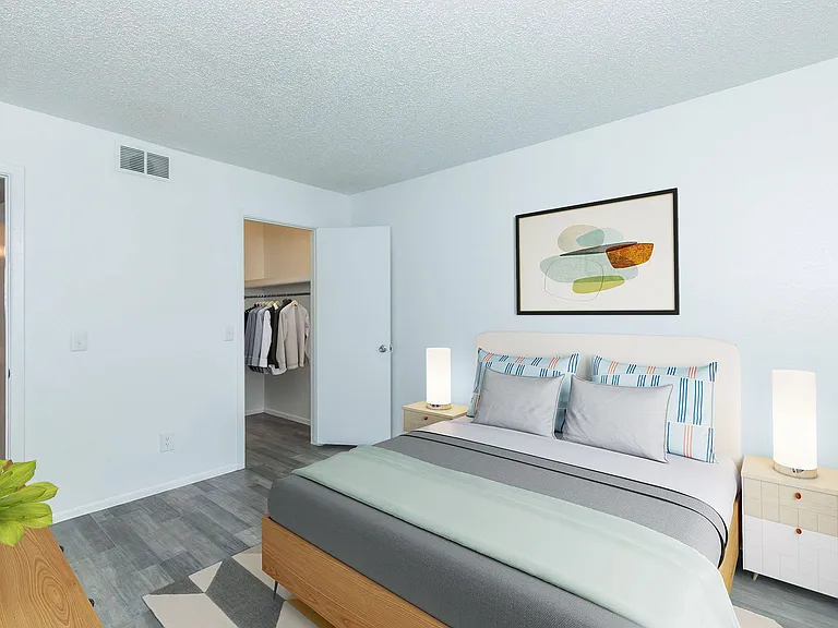 The Canyons on Colter Apartments — Photo 36