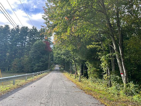 5th image of 9 Laflame Rd