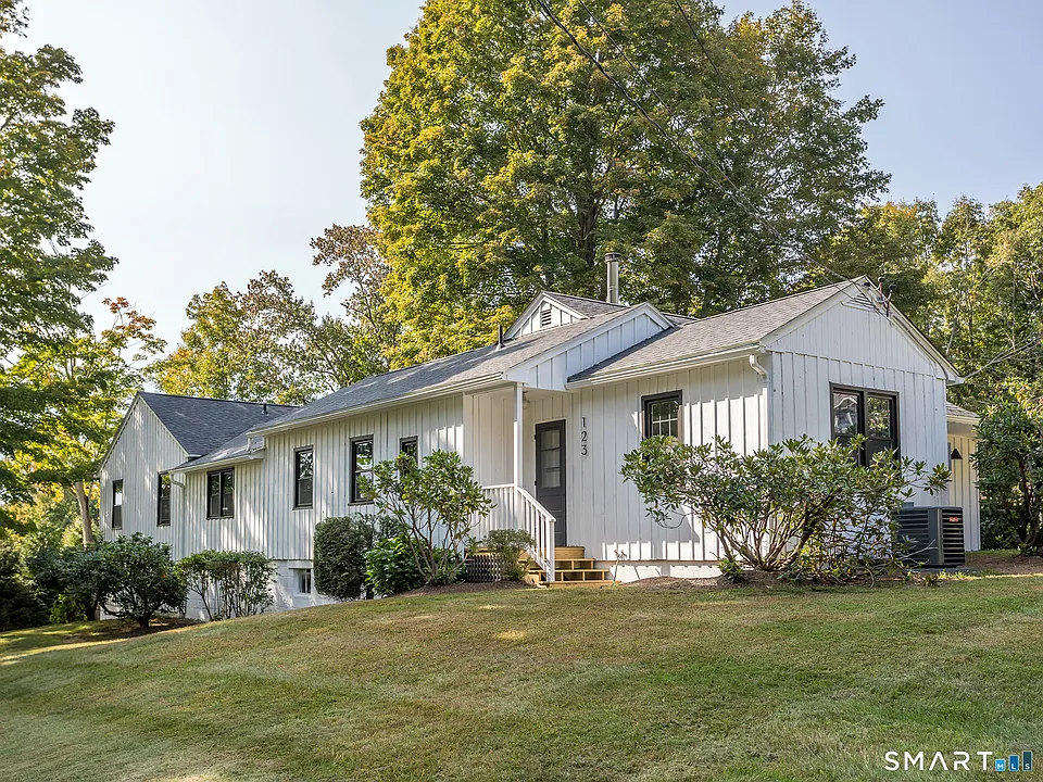 123 Old Litchfield Rd