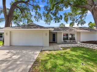 221 Arbor Dr W, Palm Harbor, FL 34683