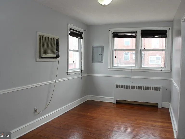 4983 Whitaker Ave — Photo 8