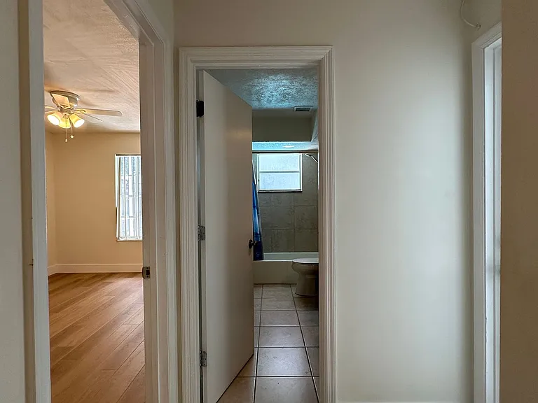 935 Shriver Cir — Photo 32