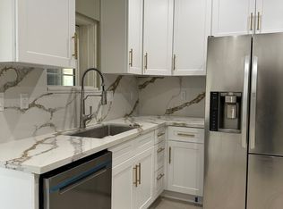 175 E B St #A, Colton, CA 92324