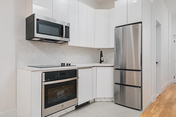 Rented by REAL New York | media 5