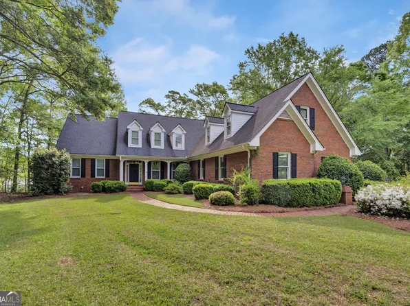 125 Lake Dr, Covington, GA 30014