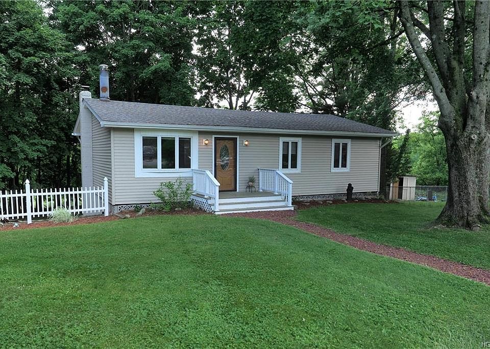 1st image of 29 Tower Hill Dr