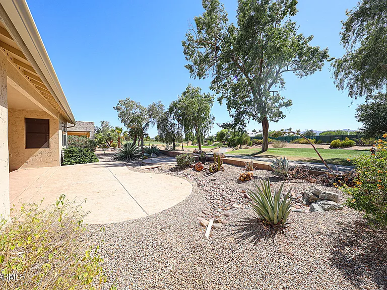 17859 W Club Vista Dr — Photo 2