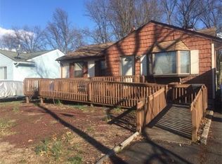 121 Creemer Ave, Iselin, NJ 08830