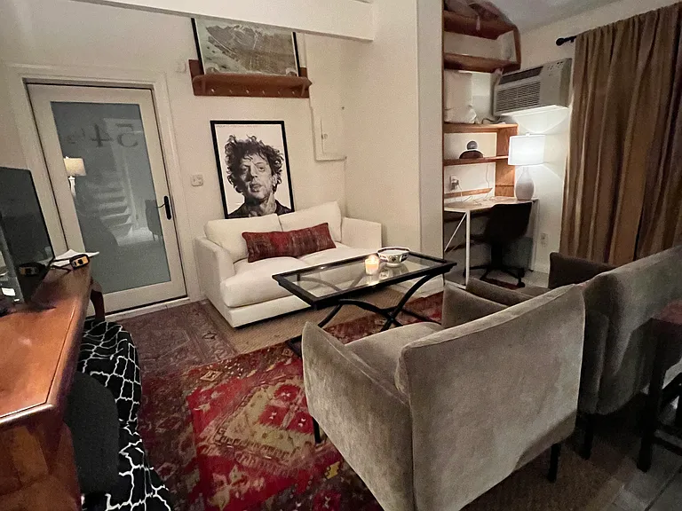 54 Parkwood Ave #1/2 — Photo 14