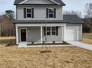 490 Ray Byrd Rd, Lillington, NC 27546