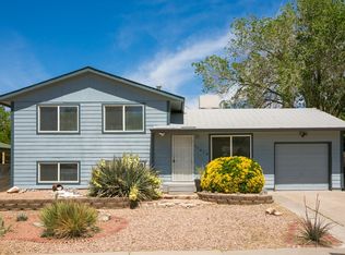 11013 Lexington Ave NE, Albuquerque, NM 87112
