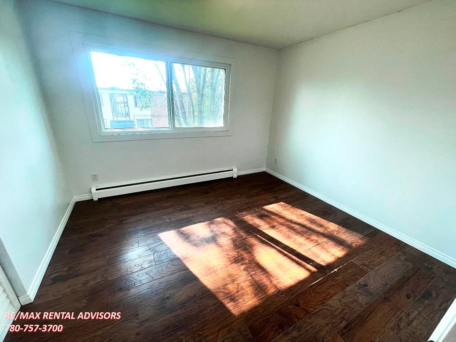 #12 15916 109 Avenue Northwest — Photo 4