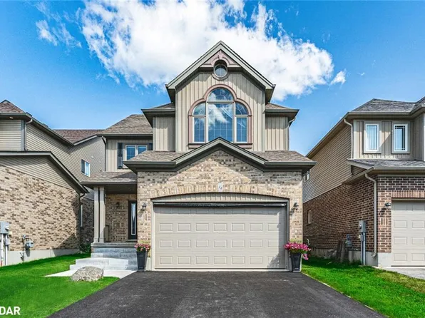 14 Arnold Cres, Essa, ON L3W 0P9