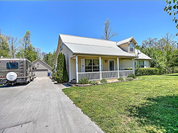 4th image of 26 Pride Rock Ln