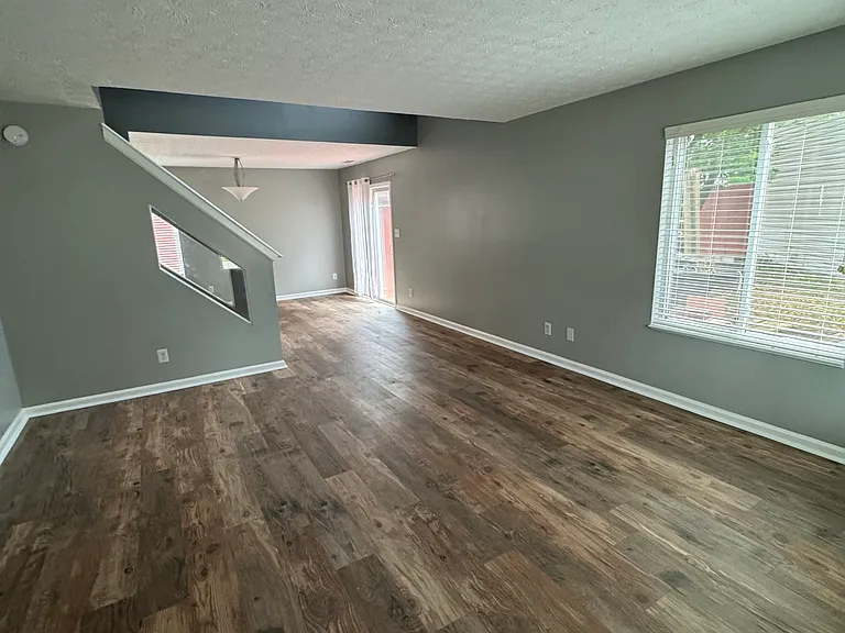 6650 Largo Ln — Photo 3