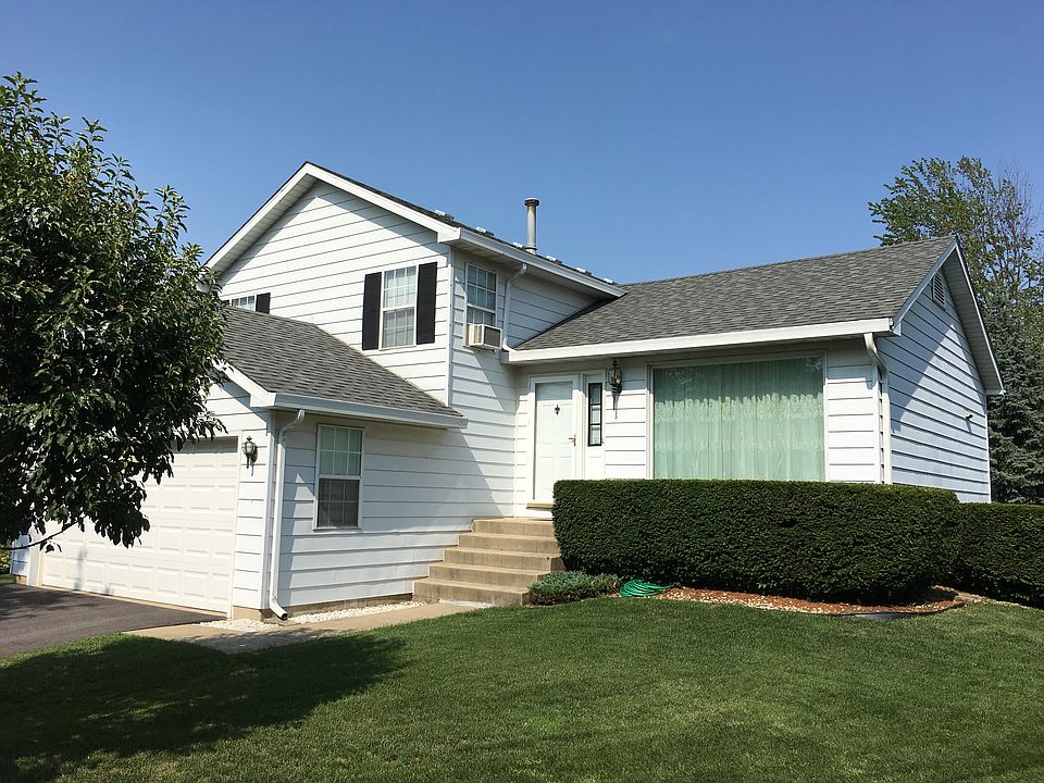 1st image of 305 Elwood Ct