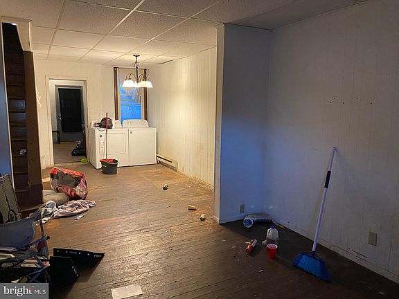 5th image of 17 N Grant St
