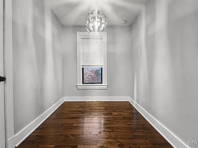 4629 Washington Ave — Photo 11