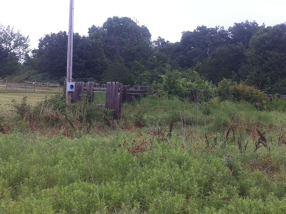 2nd image of 105638 S Parkwood Meadows Dr