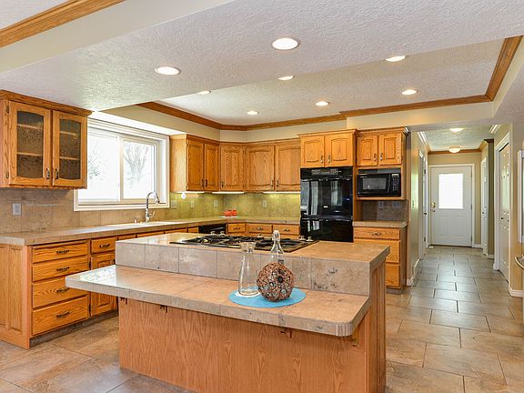 Gourmet Kitchen