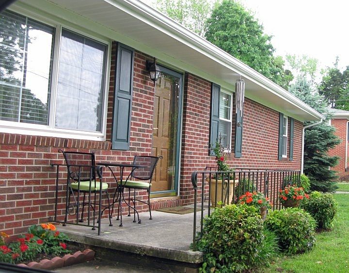 1st image of 6941 Glenn Dr