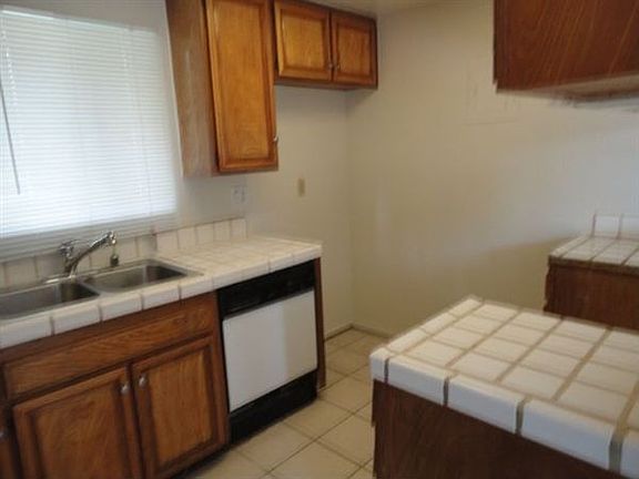 2nd image of 1169 W Calle Del Sol APT 1