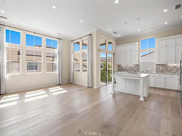 110 Mighty Oak, Irvine, CA 92602