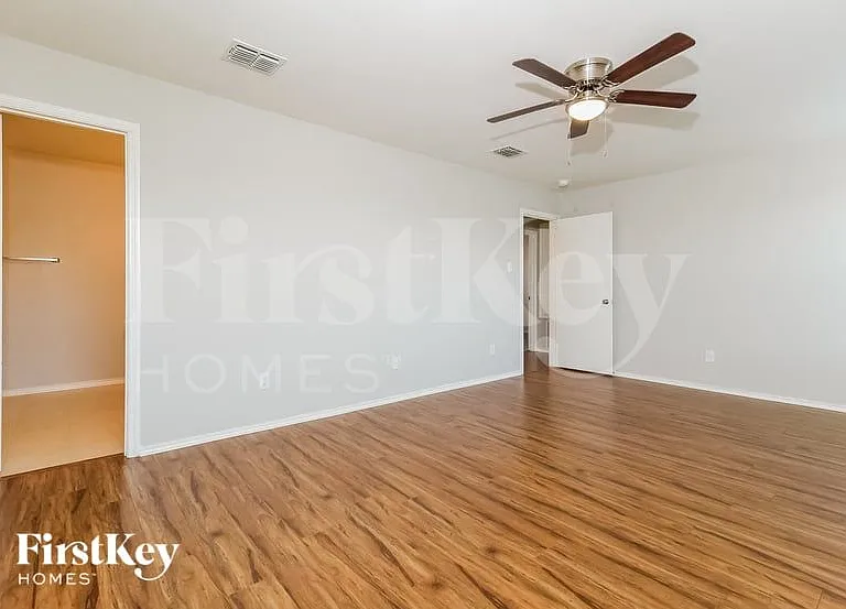 2809 Spencer Cir — Photo 9