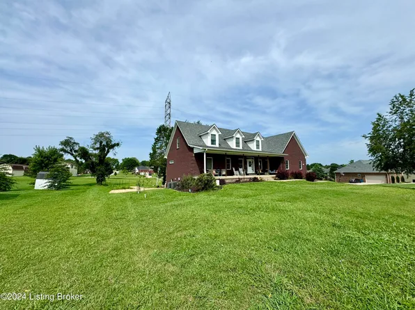 193 Village Circle Dr, Shepherdsville, KY 40165