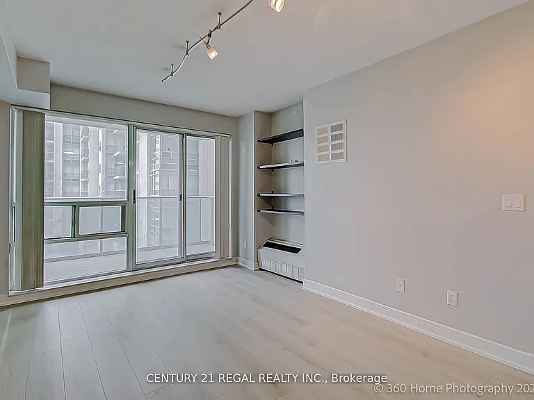 35 Bales Ave #601 — Photo 6