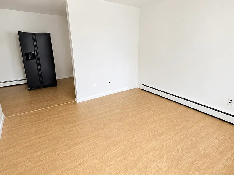 4603 Cottage Pl #3 — Photo 2