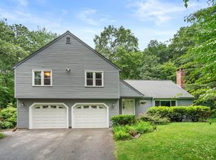 76 Tenney Rd, Westford, MA 01886