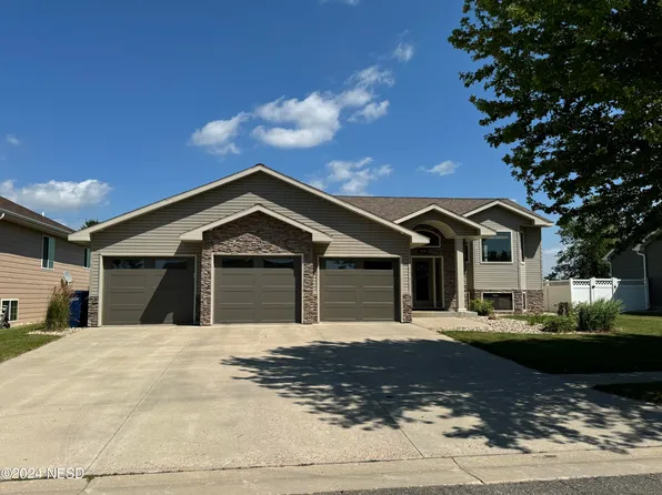 1816 10th St NE, Watertown, SD 57201