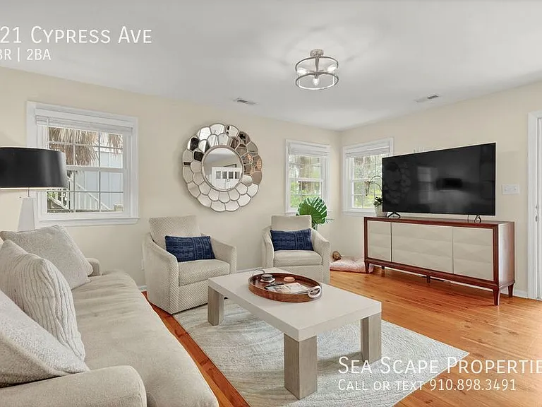 121 Cypress Ave — Photo 2