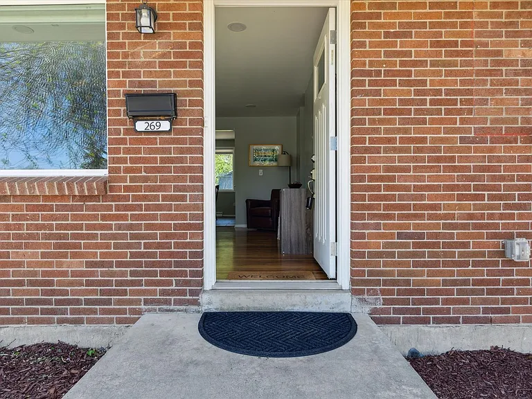 269 Beryl Way — Photo 2