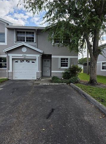 1st image of 4964 SW 121st Ave