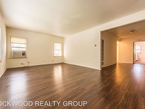 2nd image of 326 E Rosewood Ave APT 06
