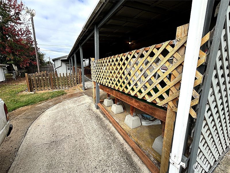 4th image of 196 Jacobson Road #25
