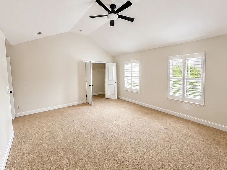 569 Governor Treutlen Cir — Photo 8