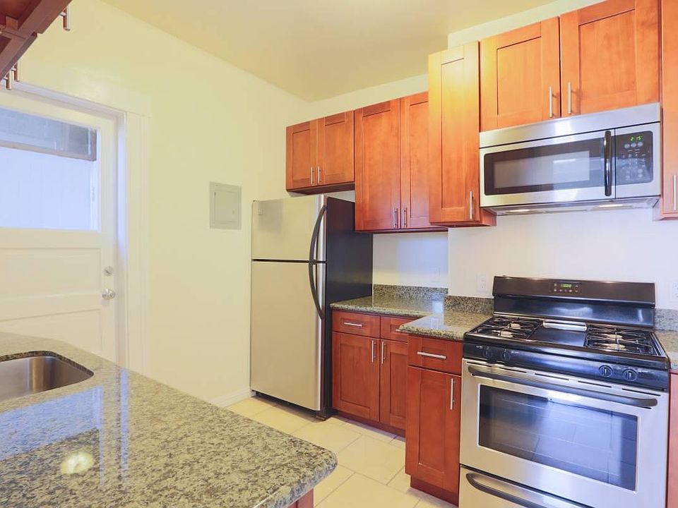 1st image of 1456 Jones St APT 22