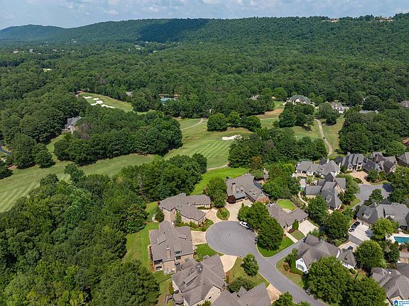 2nd image of 300 Woodward Ct