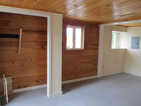 entry to living room